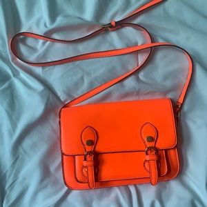 ❤️SOLD❤️STEVE MADDEN neon crossbody
